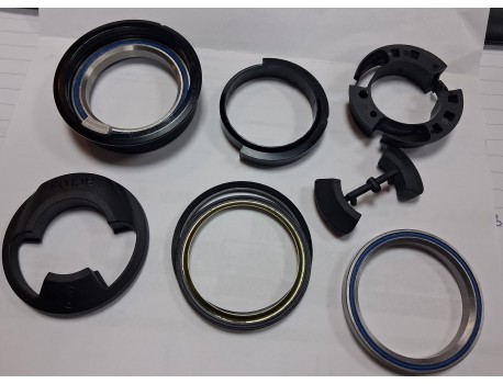 KTM (ACROS) Headset 1 1/8'' - 1.5'' With Angle Limit